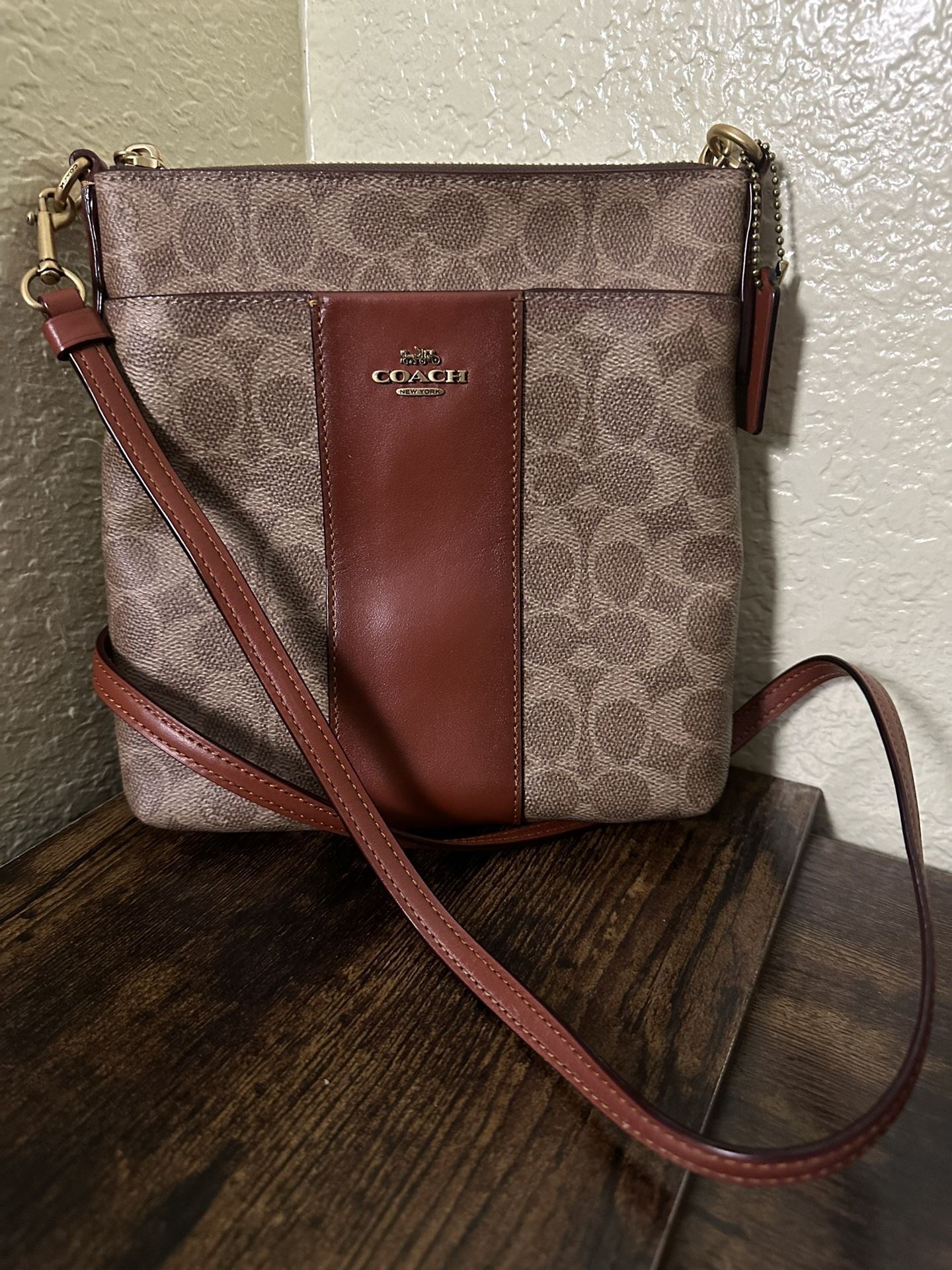 Coach Kit Messenger Crossbody Bag