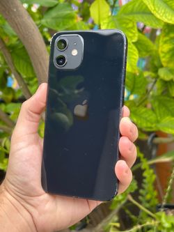 iPhone 12 UNLOCKED
