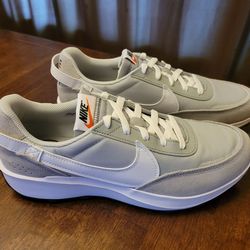 Nike Shoes - Men's Size 10 - Brand New!
