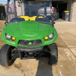 2013 John Deere Gator  XUV 550   