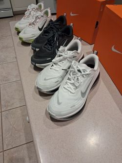 Nike Vomero ZoomX  size 11