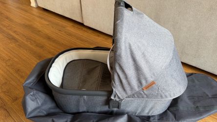 UPPABABY bassinet