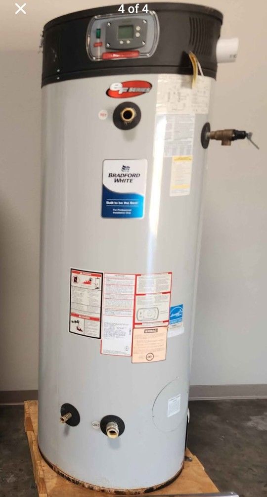 STILL UNDER WARRANTY 100gal Bradford White Commercial Propane Water Heater