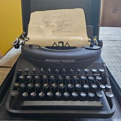 Remington noiseless typewriter