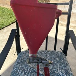 Wal-board texture gun hopper