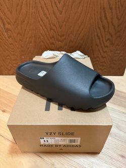 Yeezy SLIDE - DARK ONYX