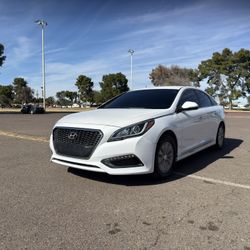 2017 Hyundai Sonata Hybrid SE