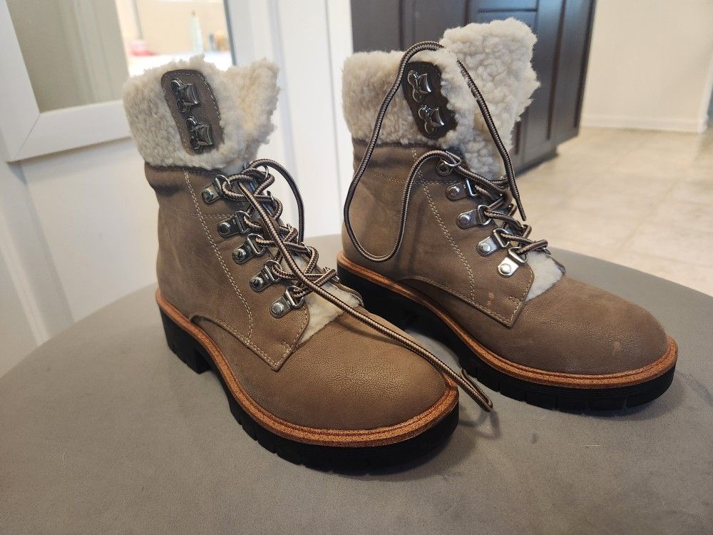 Winter Boots Size 6