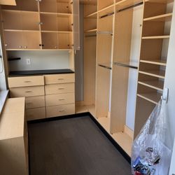 His and her walk-in closet