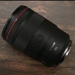 Canon RF 135mm 1.8