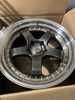 Gen 5-6 Camaro And Mustang. “19 Gun Metal And Chrome Wheels NEW
