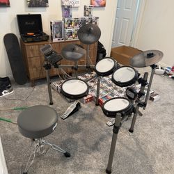 Simmons Titan 50 B-EX Expanded Electronic Drums + Mesh Pads & Bluetooth
