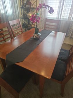 Dining room table