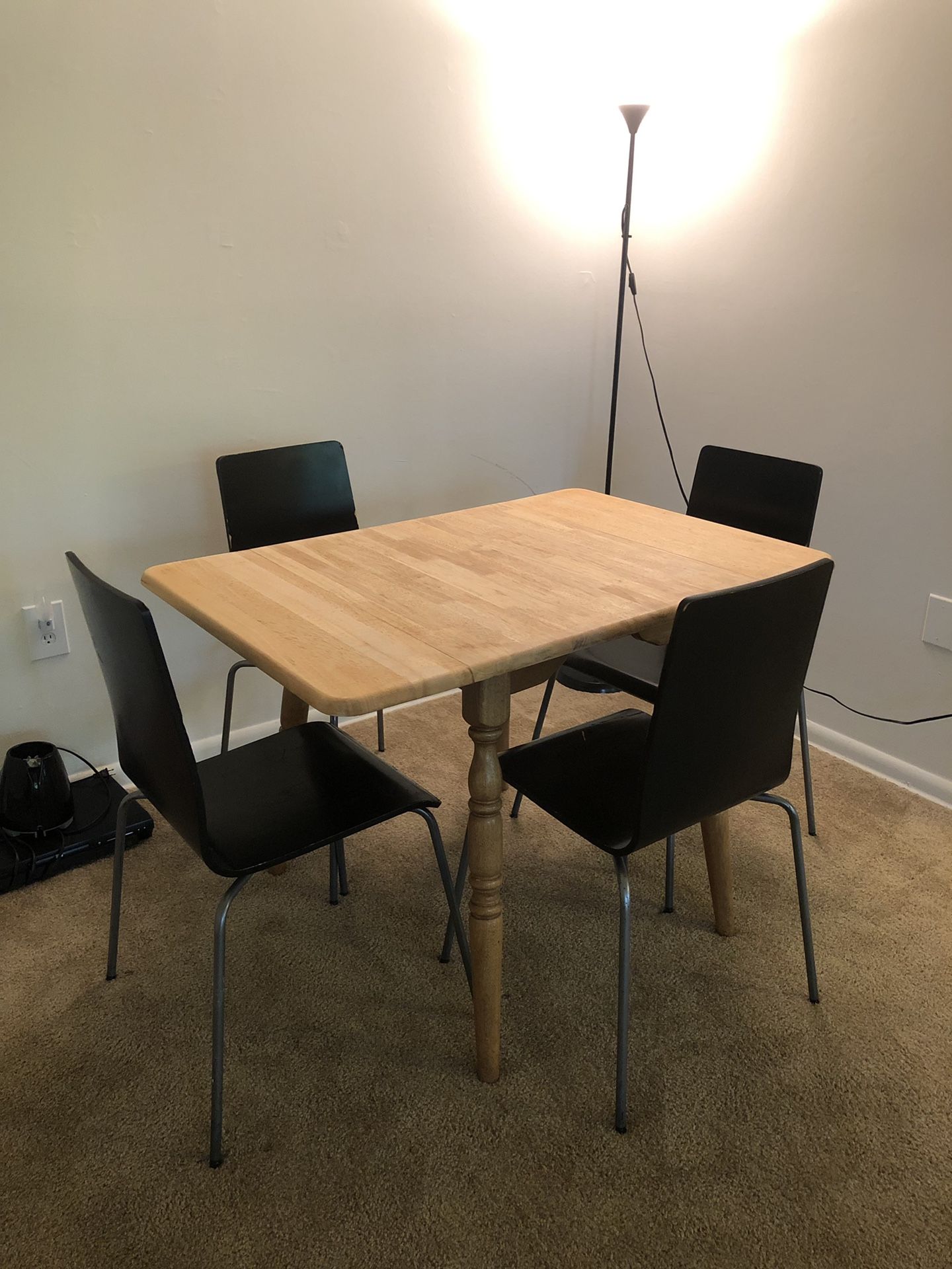 Wooden Extendable Dining Table & Chairs