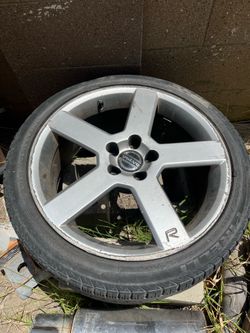Volvo S60R wheel