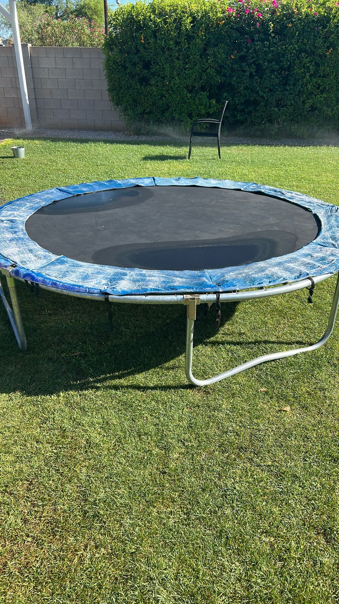 Medium size trampoline in really good condition $75
