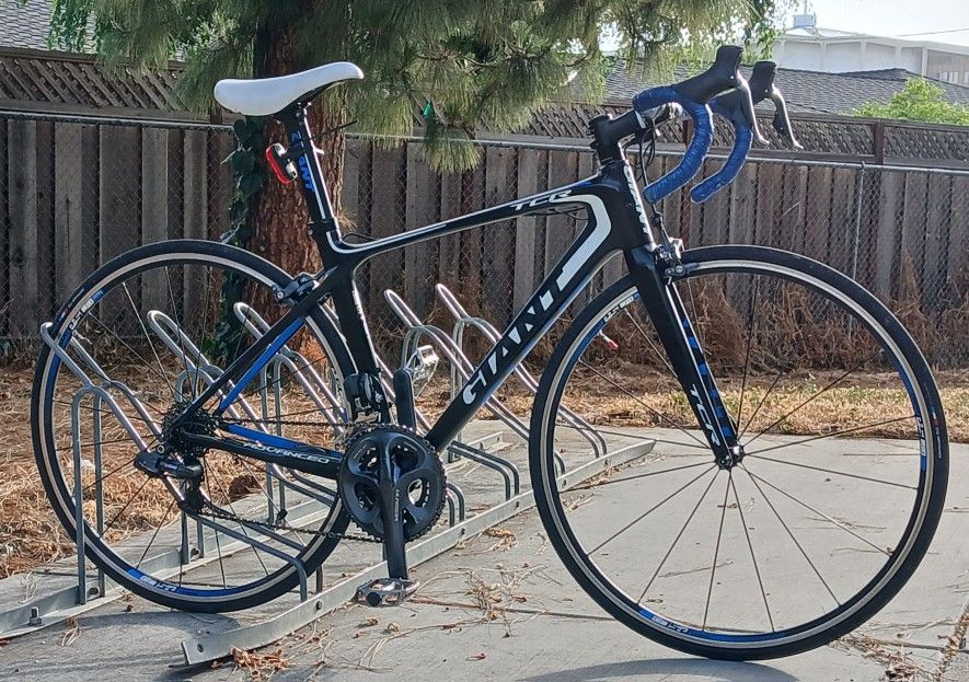 Carbon Fiber Giant TCR Electronic Shifters Excellent Condition 
