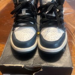 Preschool Jordan 1 Mid (10.5C)