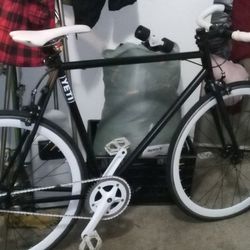 Yeti Road Bike ( 60 Cm -Large Frame)