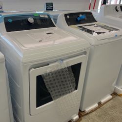 GE TOP LOAD WASHER AND DRYER SET 