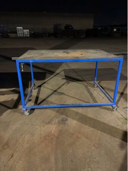 Metal table