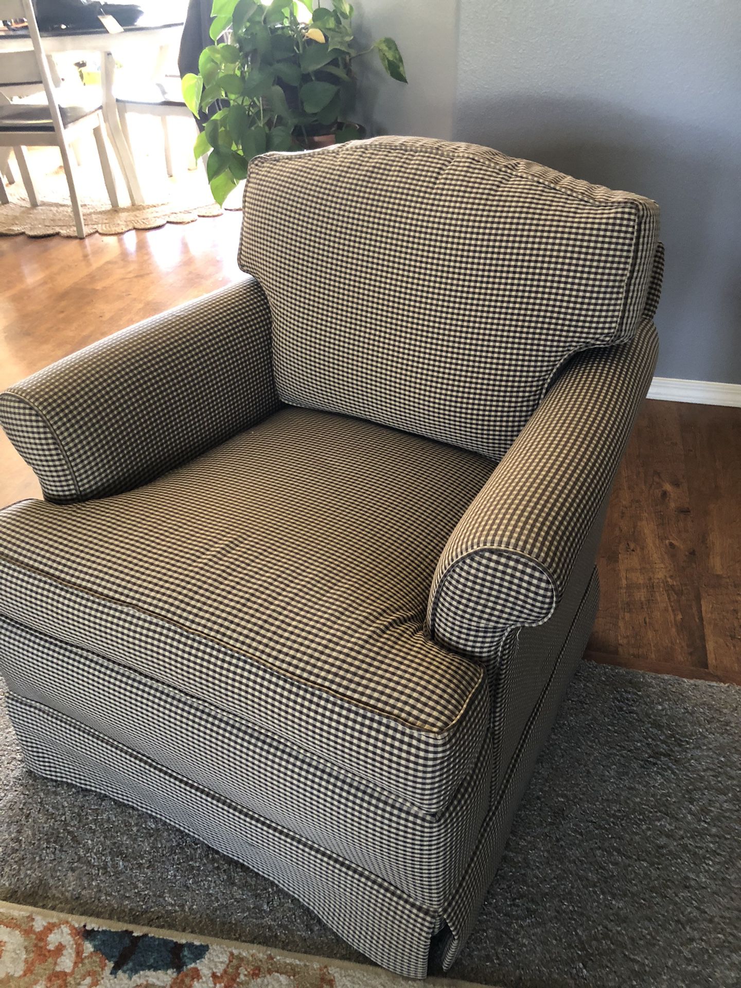 Comfy Accent Arm Chair