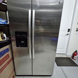 Kenmore Refrigerator 