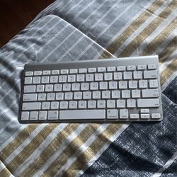 Apple Keyboard Wireless