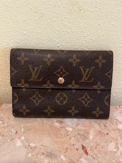 Louis Vuitton Monogram Canvas Trifold Wallet