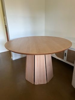 Round Wood Dining Table with Pedestal Base