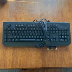 Razer Blackwidow Ultímate Keyboard