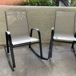 Set of 2 patio rocker chairs