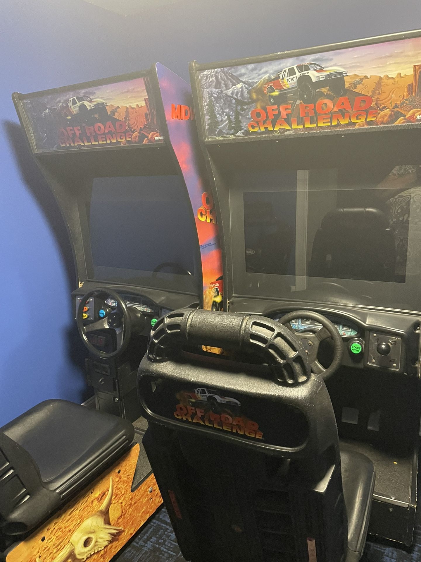 2 Race Car Arcade Video Machine