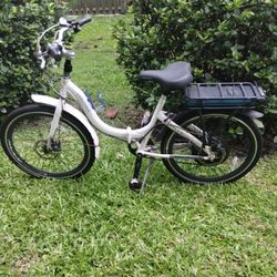 ProdecoTech electric bicycle, 300 model from the Stride series,  Needs New Battery 