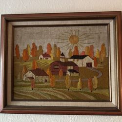 Vintage Crewel frame Embroidery  (great Condition) 