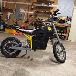Razor Mx 650 dirt Rocket