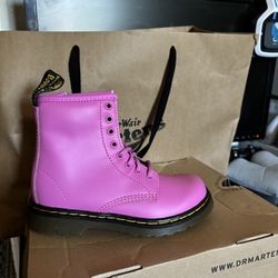 Kids Pink Dr.Martens 
