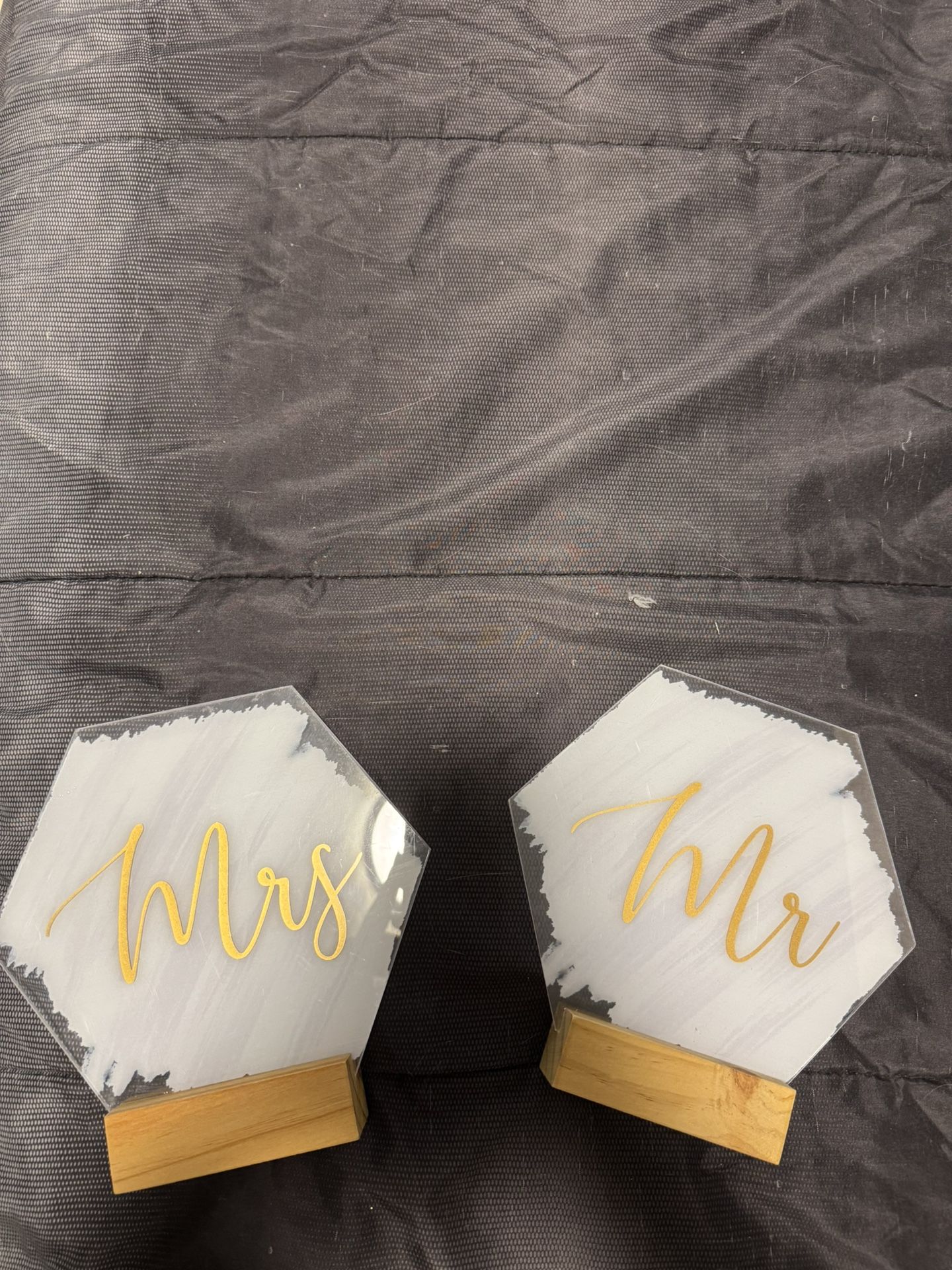 Mr And Mrs Sign