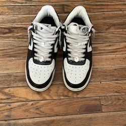 bapesta black and white size 10