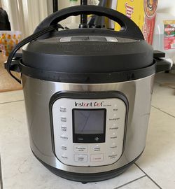 Instant Pot Duo 80 7-in-1 8 qt. 1200W Electric Pressure Cooker