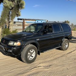 2000 Mitsubishi Montero Sport