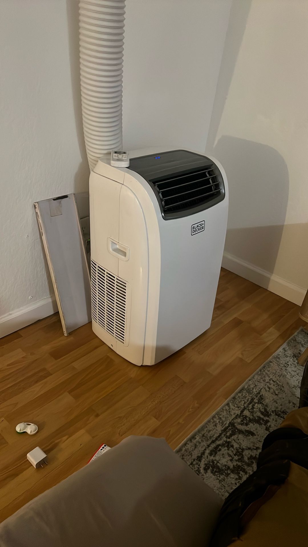 Black & Decker Portable AC unit (used lightly)