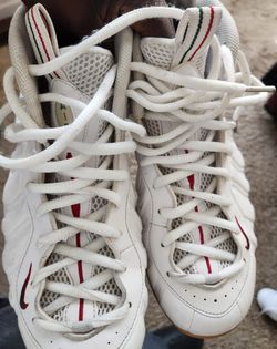 Used FOAMPOSITE SIZE 13