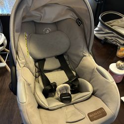 Maxi Cozy Travel Set