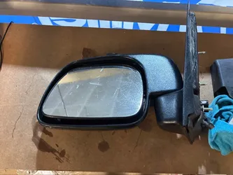 2003 Chevy Silverado 1500 LH Driver Side Power Mirror OEM Black 1406783