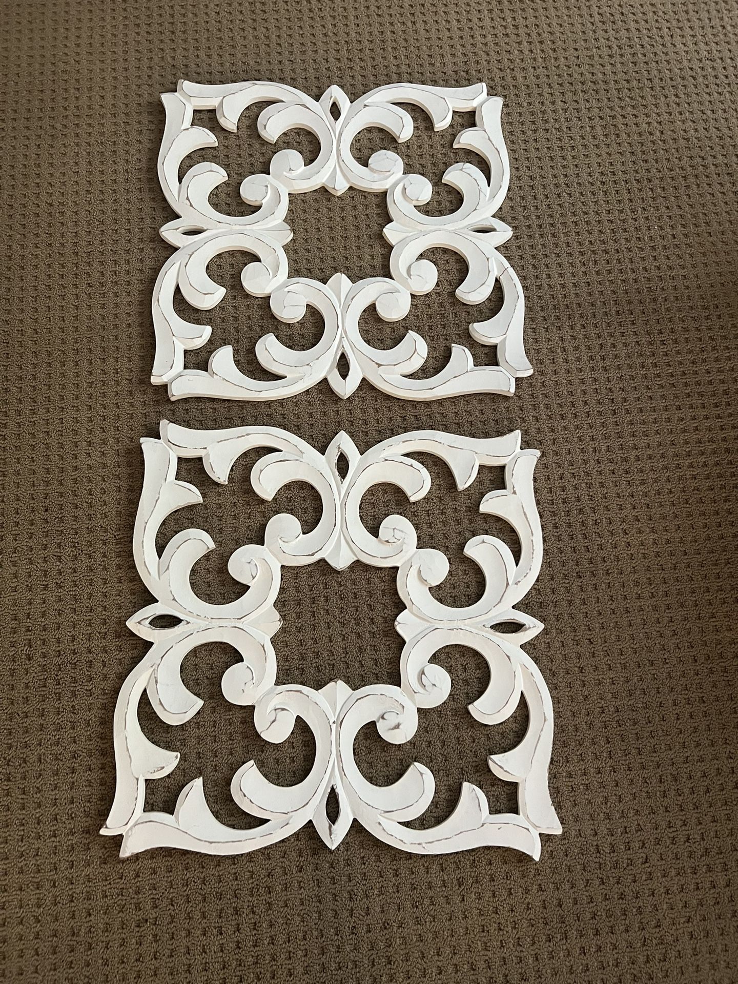 Wall Decor 23” Square