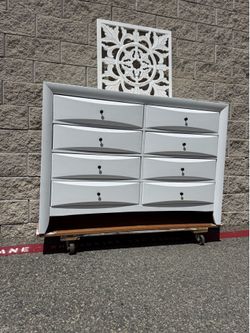 Elegant decorative design