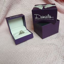 14K White Gold Engagement Ring 