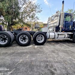 1999  MACK CL DAYCAB TRI-AXLE WITH WET LINE KIT & DOUBLE FRAME
