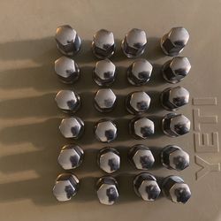 Gm Lugs Silverado